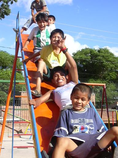 Niños jugando