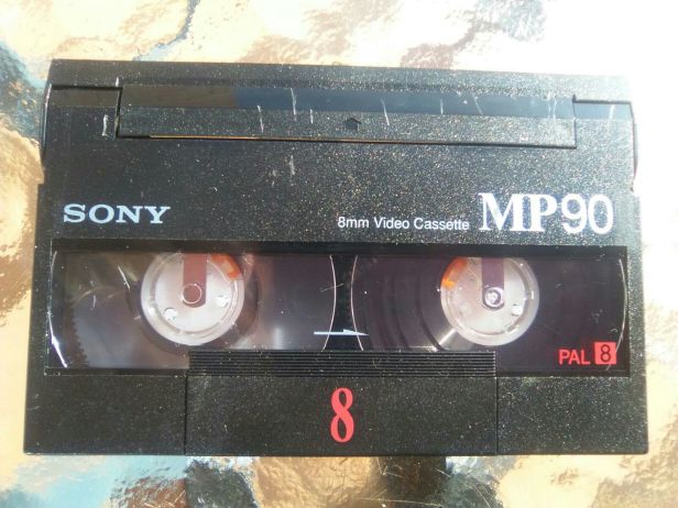 Una de las 34 cintas